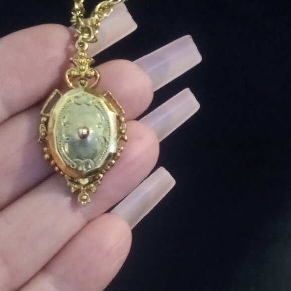 Arthur Pepper Tripple Locket Necklace - Picture 4 of 4